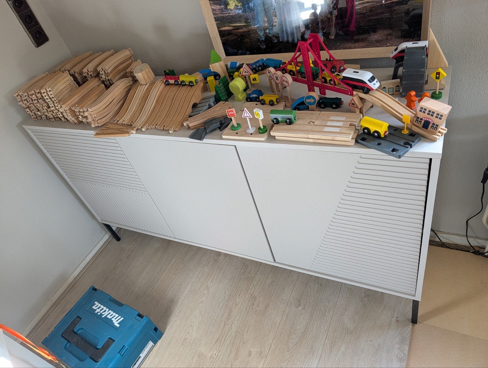 Grote houten treinbaan set met accessoires, Ophalen, Gebruikt