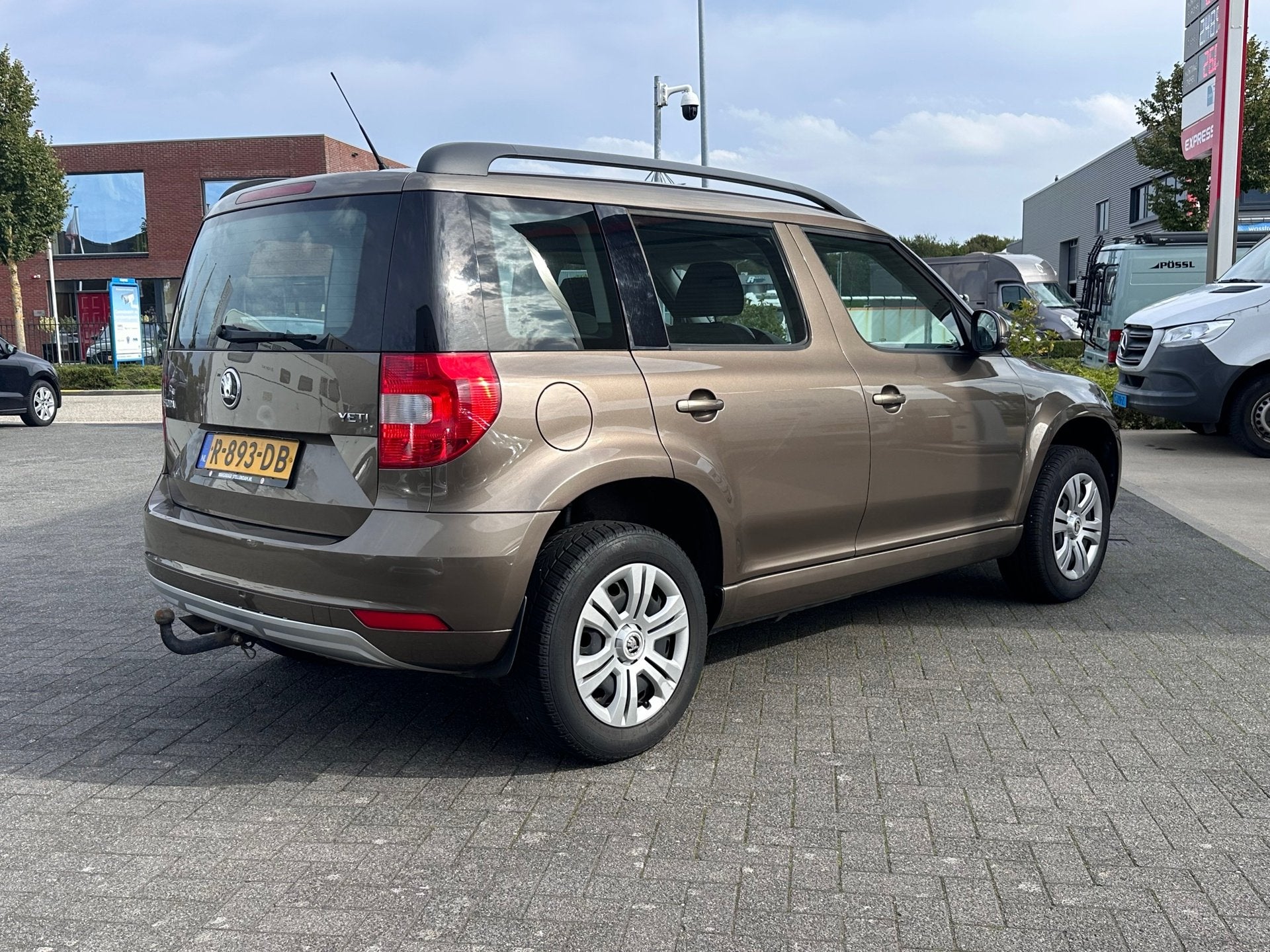 Skoda Yeti 1.2 TSI Greentech Active|110pk|Trekhaak|Multimedi, Auto's, Voorwielaandrijving, Gebruikt, Euro 6, 4 cilinders