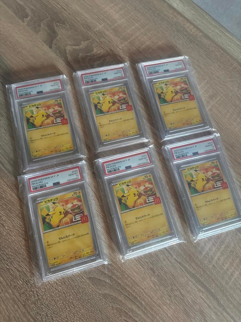 sequential 6x PSA 10 Pikachu McDonald's 2025 Pokemon Kaarten, Hobby en Vrije tijd, Verzamelkaartspellen | Pokémon, Zo goed als nieuw