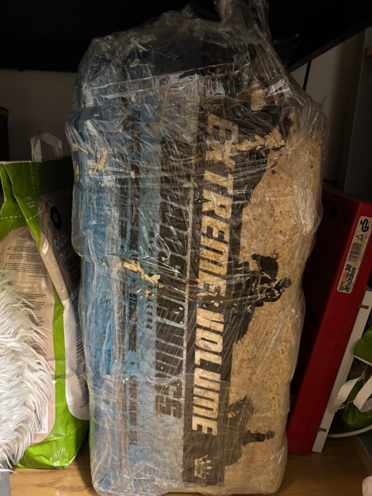 Extreme volume woodshavings, Dieren en Toebehoren, Ophalen, Zo goed als nieuw