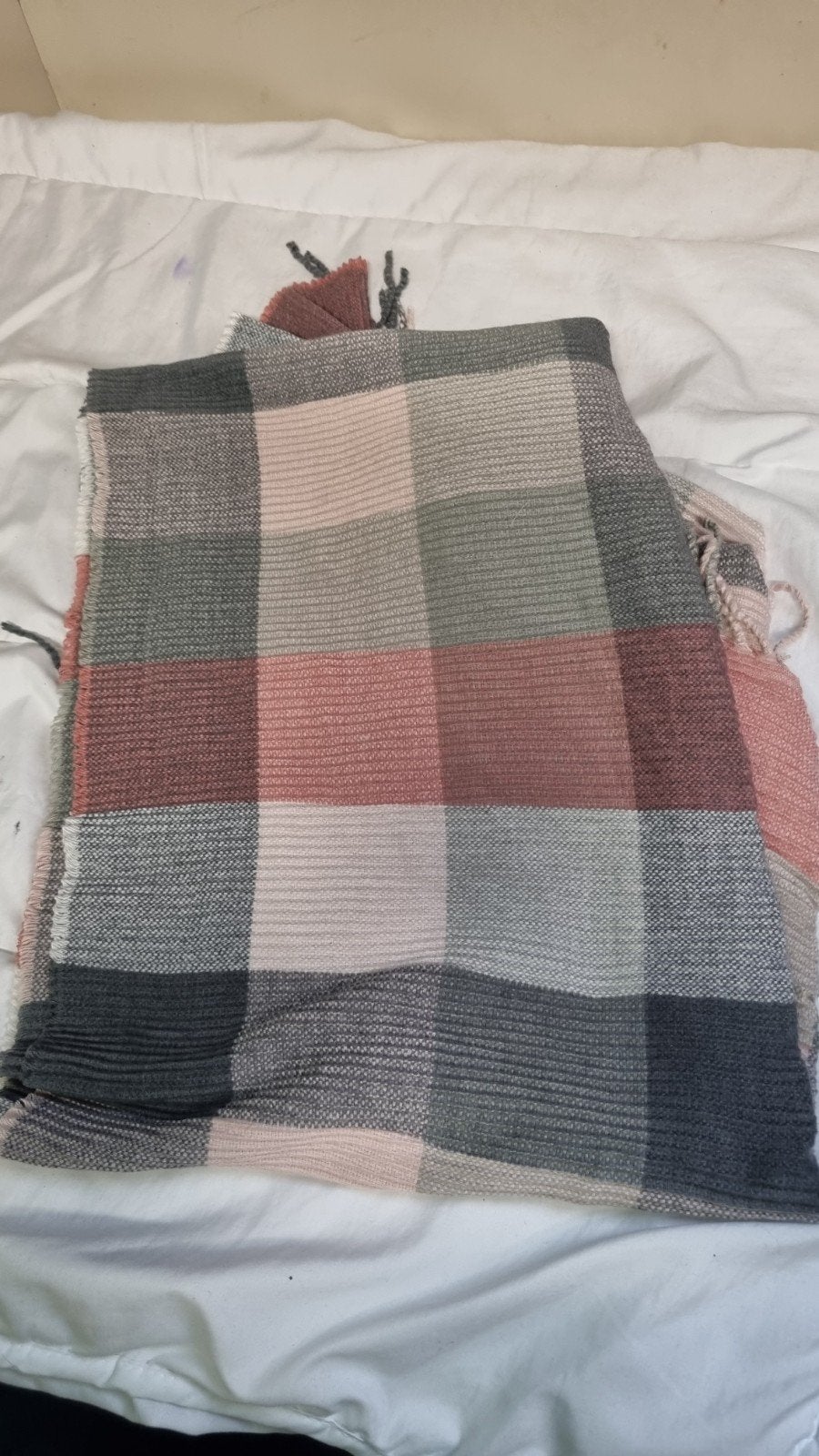 Grote stola sjaal met leuke kleurtjes, Ophalen of Verzenden, Zo goed als nieuw, Sjaal