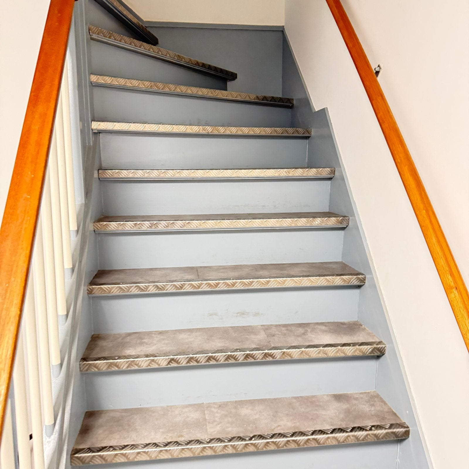 Te huur een mooie twee kamerappartement, Doe-het-zelf en Verbouw, Ladders en Trappen, Ophalen of Verzenden, Zo goed als nieuw