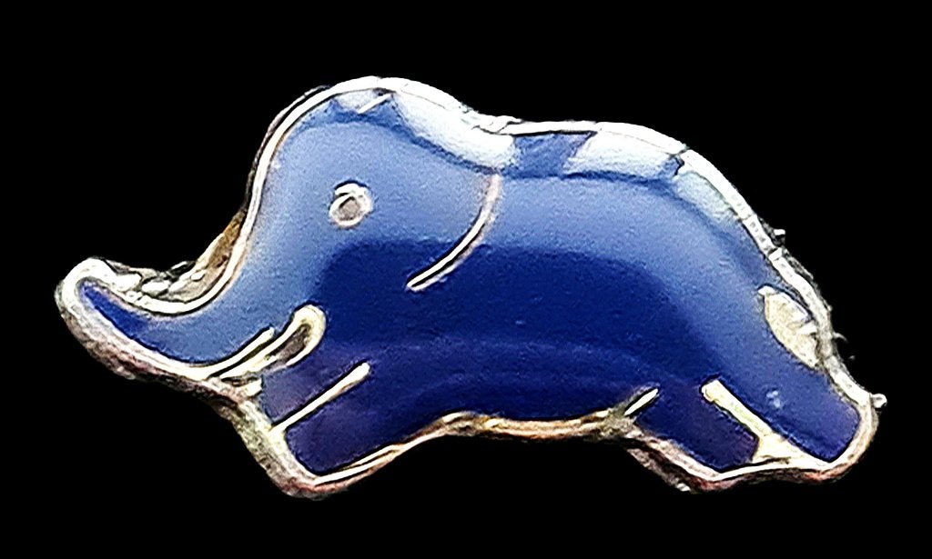 Lancia olifantje pin- blauw, Verzenden, Nieuw, Transport, Speldje of Pin