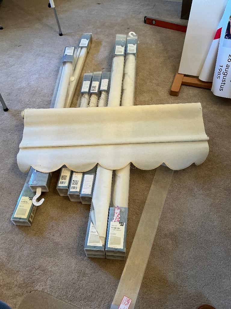 Rolgordijnen ecru kleurig met en zonder schulprand, Ophalen of Verzenden, Gebruikt, Crème, 150 tot 200 cm