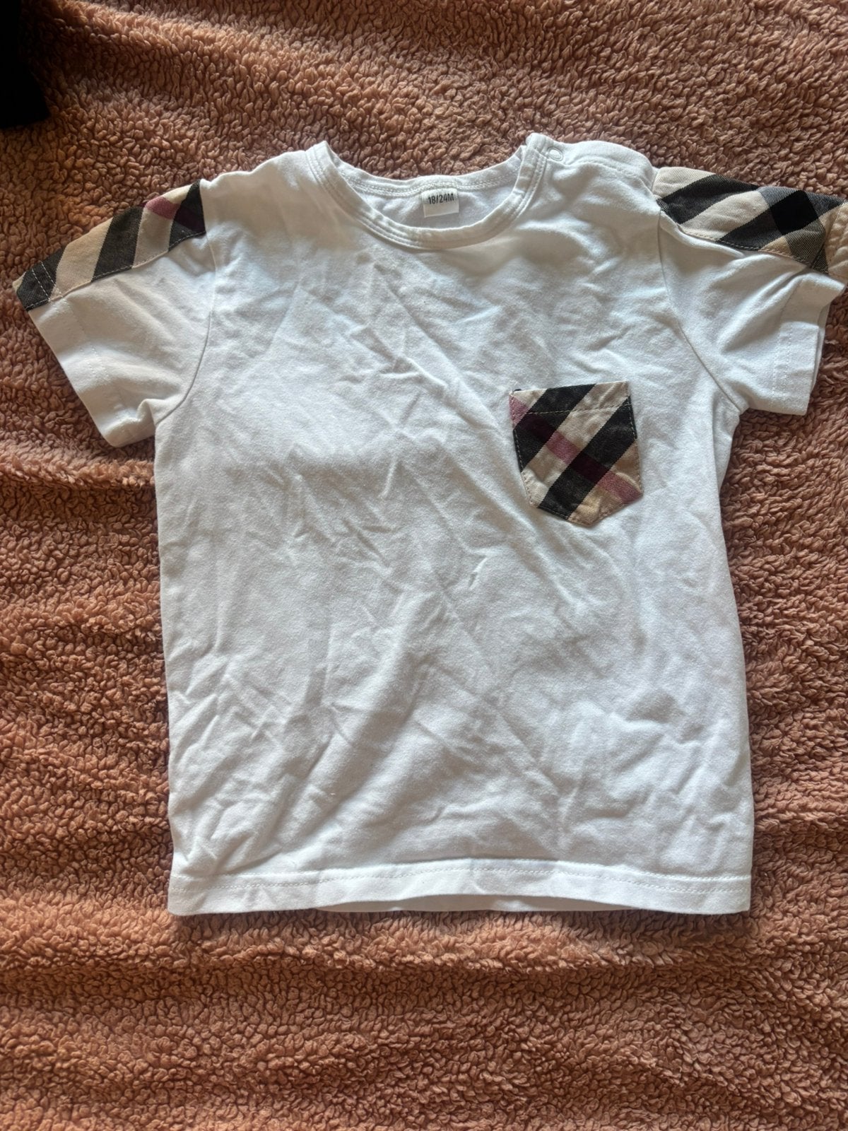 Tshirt wit maat 18/24 maanden burberry print, Kinderen en Baby's, Kinderkleding | Overige, Ophalen, Zo goed als nieuw, Jongen of Meisje