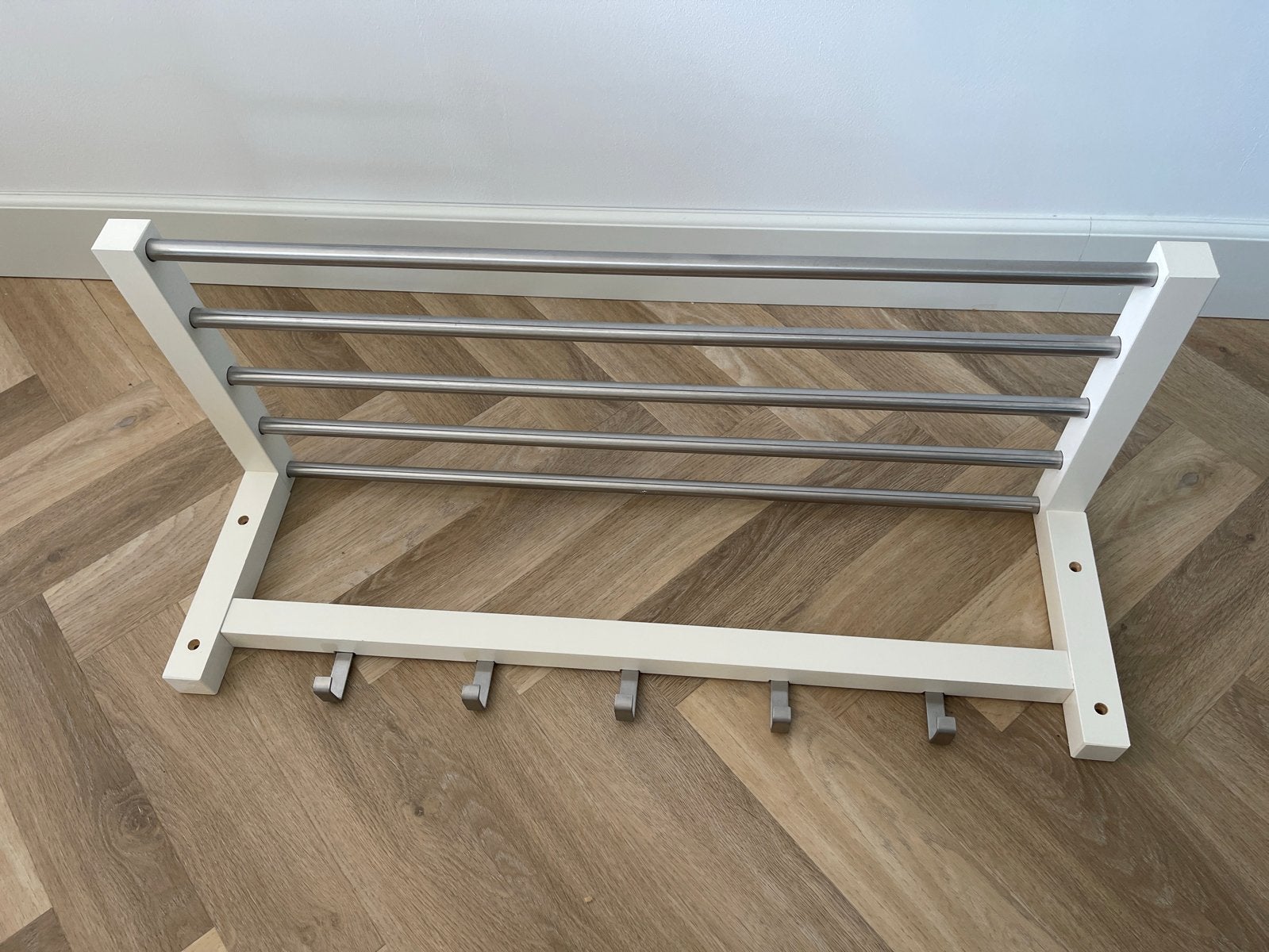 IKEA TJUSIG kapstok wit met 5 haken en rekje, Ophalen, Gebruikt, Hout, Wandkapstok