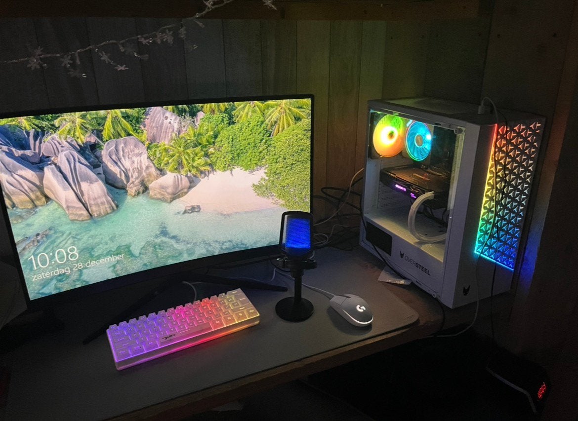 Goede starter gaming pc, Computers en Software, Desktop Pc's, Ophalen of Verzenden, Zo goed als nieuw, Gaming, SSD