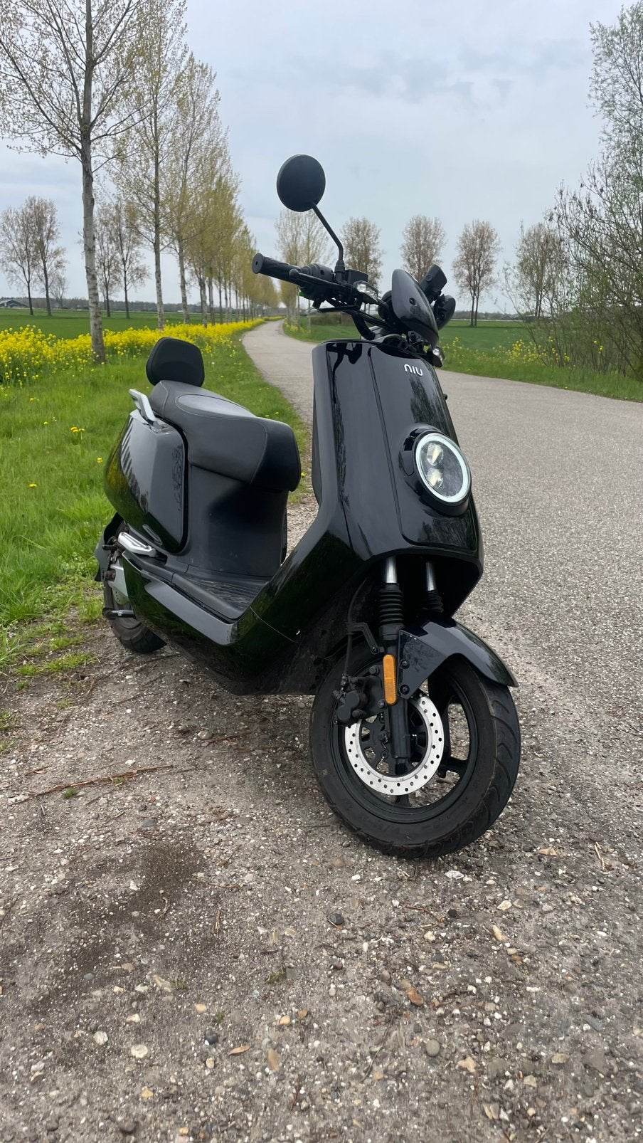 Elektrische scooter Niu N1S 45 km/u perfecte staat, Fietsen en Brommers, Scooters | Overige merken, Ophalen, Maximaal 45 km/u