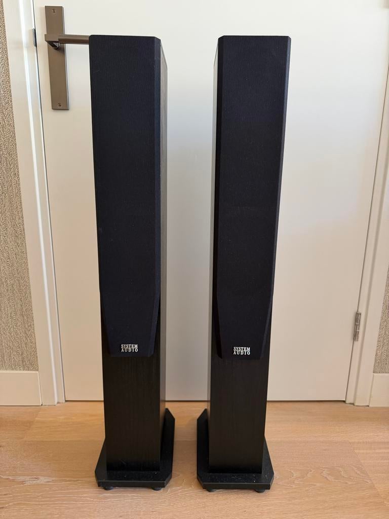 System Audio 1130 Zuil Luidsprekers - Made in Denmark, Gebruikt, 60 tot 120 watt, Front, Rear of Stereo speakers, Ophalen