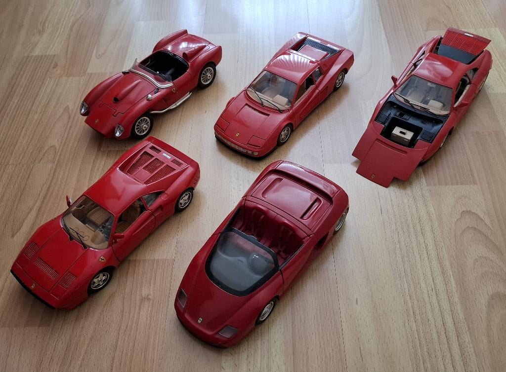Ferrari schaalmodellen, Ophalen of Verzenden, Zo goed als nieuw, Auto, Bburago