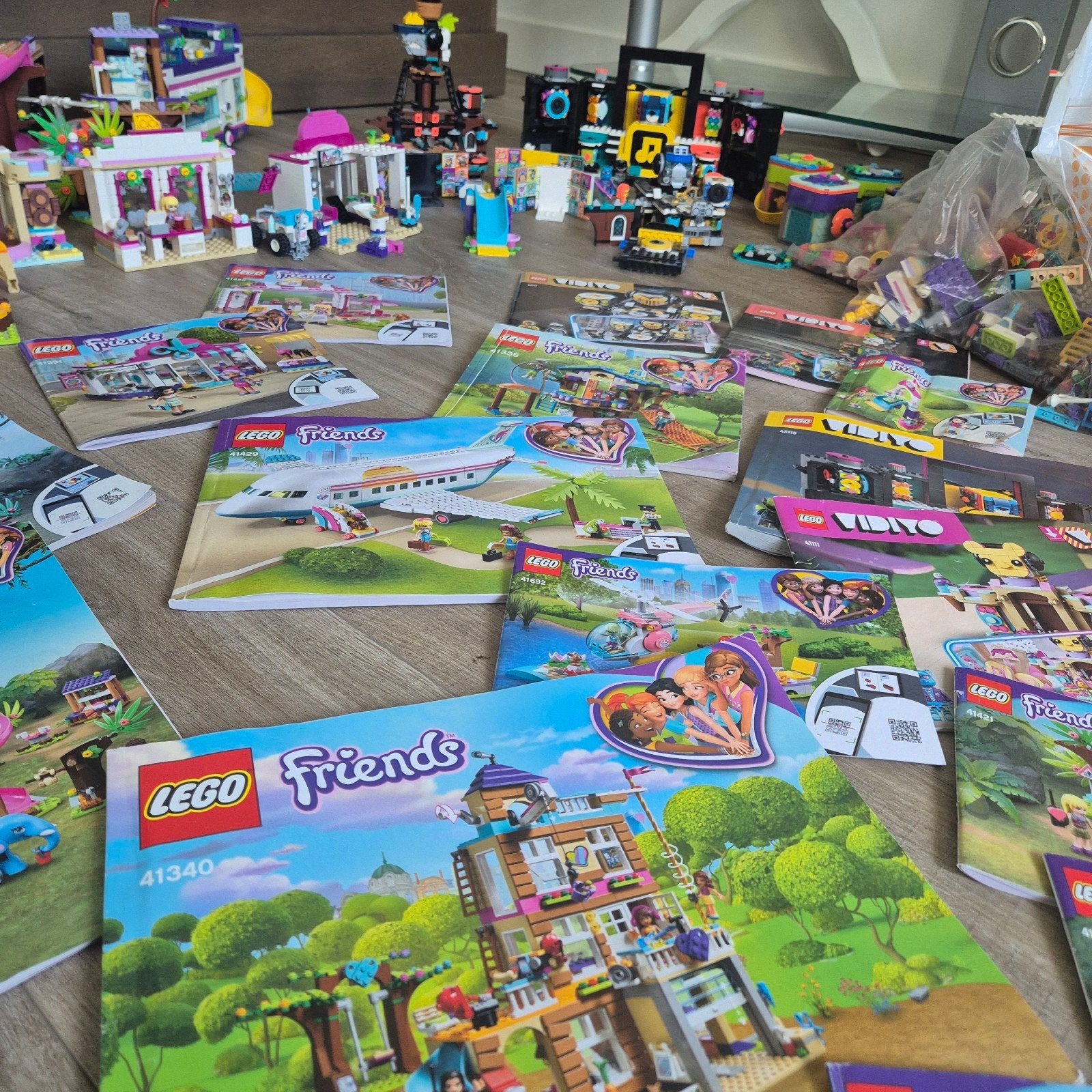 WIE MAAKT ONS LOS! Enorme partij LEGO Friends