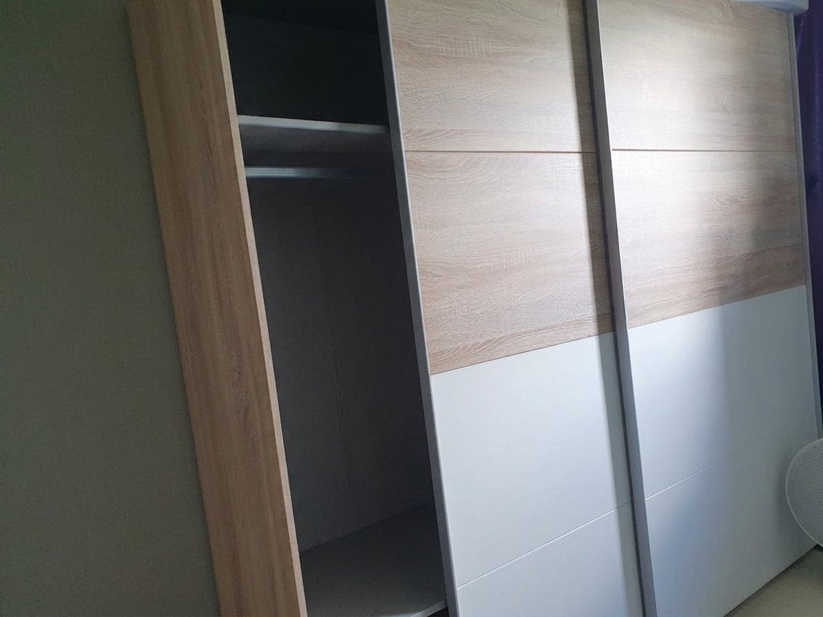 Otto kledingkast met schuifdeuren, Ophalen, Met plank(en), 100 tot 150 cm, 200 cm of meer