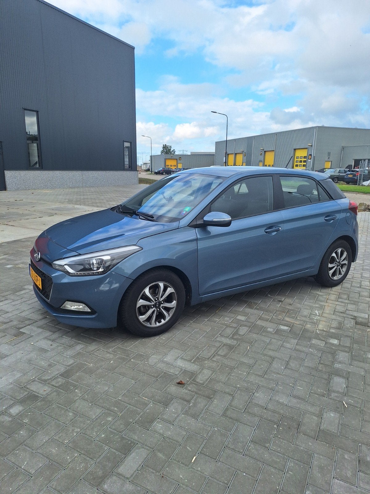 Hyundai i20 1.2 I 5-DRS 2015 Blauw, Auto's, 31 €/maand, 4 cilinders, Blauw, Origineel Nederlands