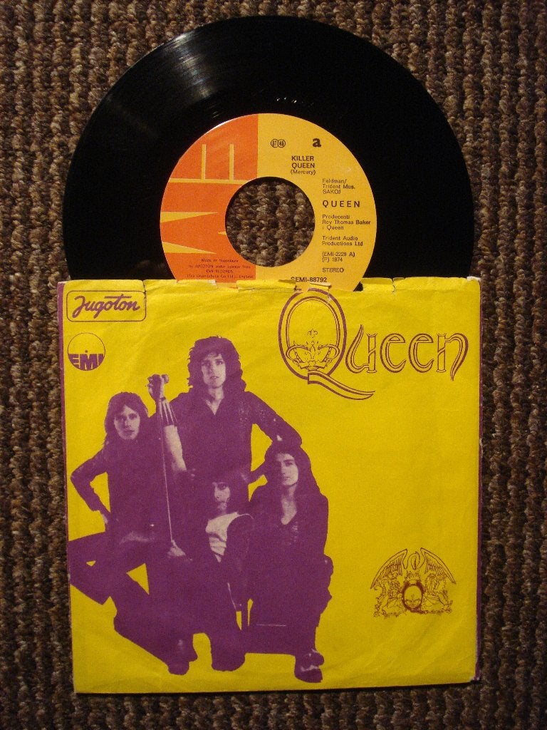Queen 7" Vinyl Single: ‘Killer Queen’ (Joegoslavië), Gebruikt, 7 inch, Single, Ophalen of Verzenden