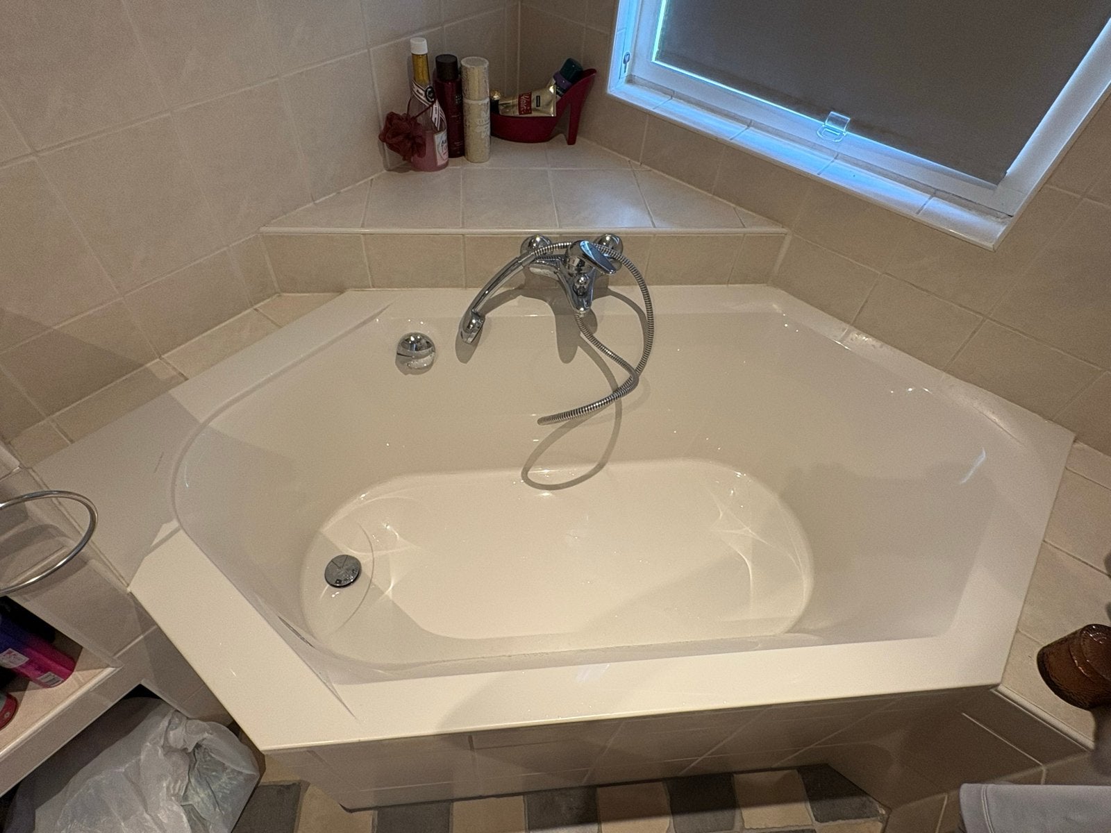 Mooi Villeroy & Boch Bad te koop - Epe, Doe-het-zelf en Verbouw, Sanitair, Ophalen, Gebruikt, Bad