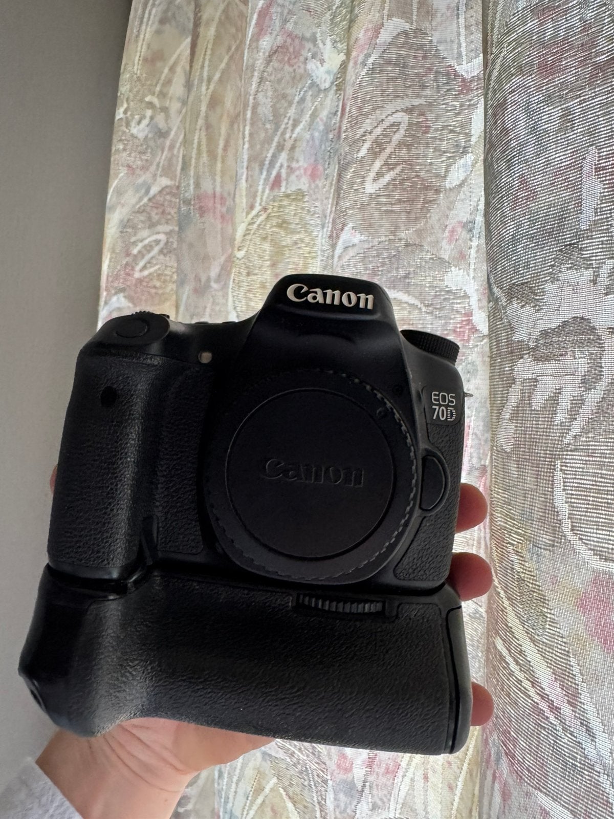 Canon EOS 70D digitale camera + batterygrip, Audio, Tv en Foto, Ophalen, Zo goed als nieuw, Spiegelreflex, Canon