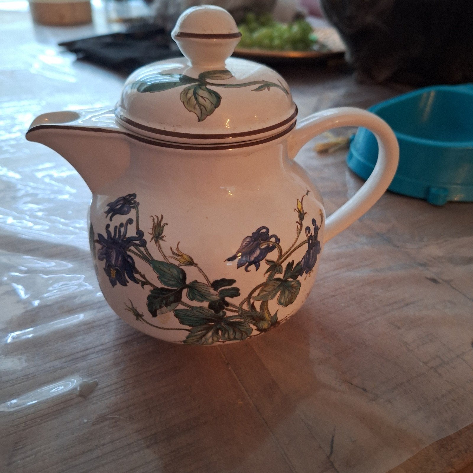 Twee Botanica Theepotten, Ophalen