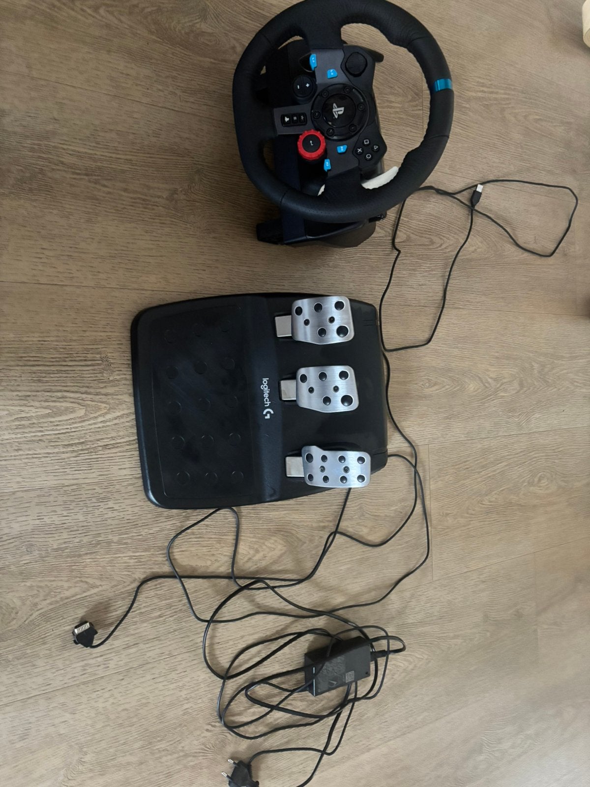 Zo goed als nieuwe logitech G29 force feedback racestuur, Computers en Software, Ophalen, Zo goed als nieuw