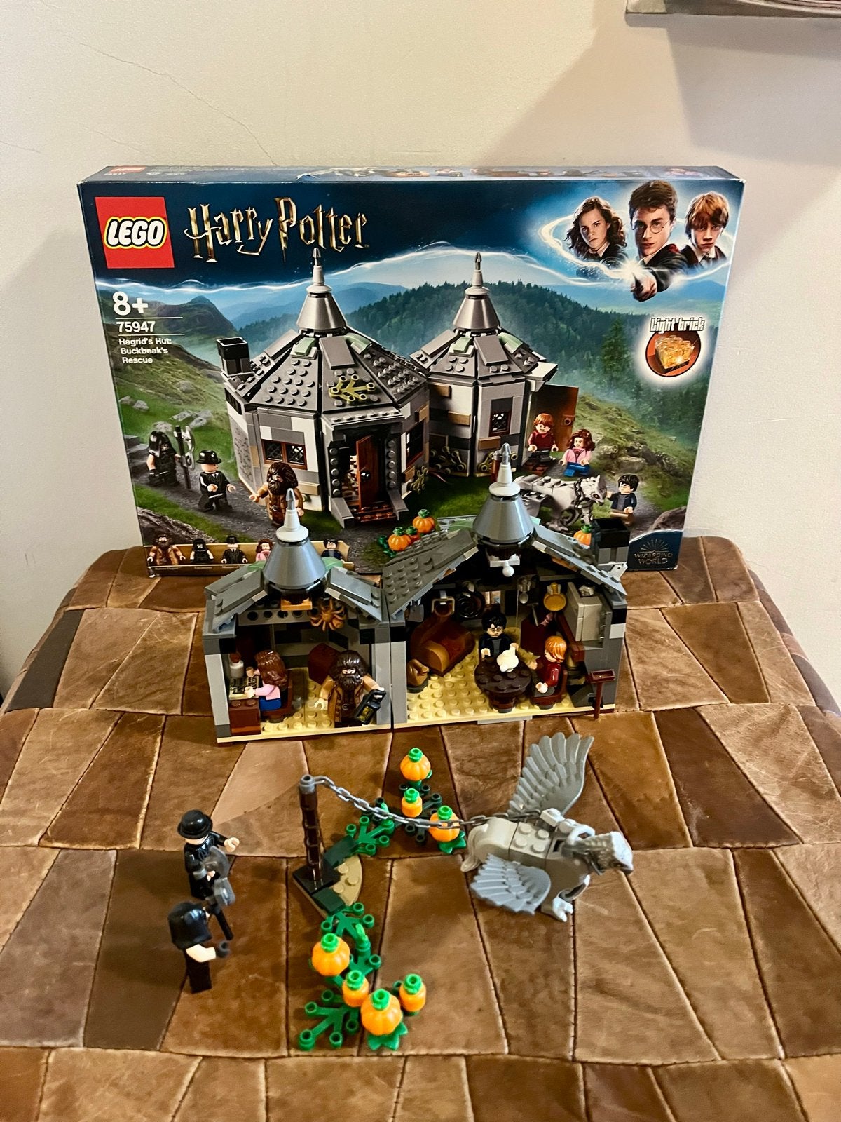 Complete set: LEGO Harry Potter 75947 Hagrid's Hut, Lego, Harry Potter, Ophalen of Verzenden, Zo goed als nieuw