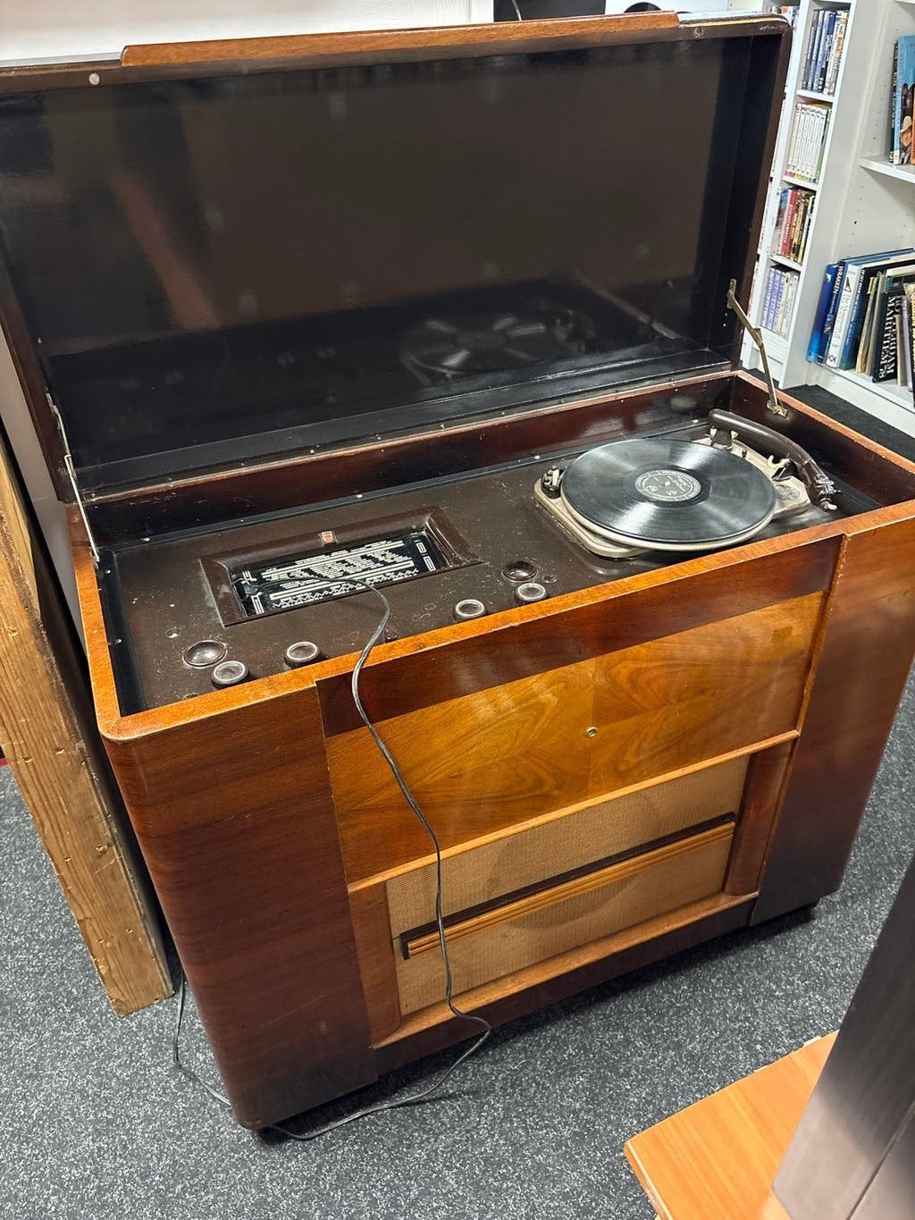 Vintage Platenspeler met Radio in Houten Kast, Ophalen, Gebruikt, Platenspeler, Overige merken