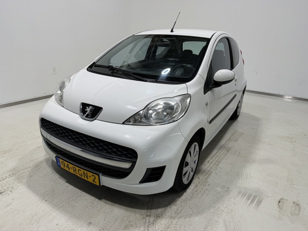 Peugeot 107 1.0-12V XS (bj 2011), Voorwielaandrijving, Euro 5, Stof, Gebruikt