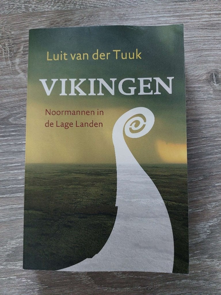 Luit van der Tuuk - Vikingen - Noormannen in de Lage Landen, Boeken, Ophalen of Verzenden, Zo goed als nieuw, Europa
