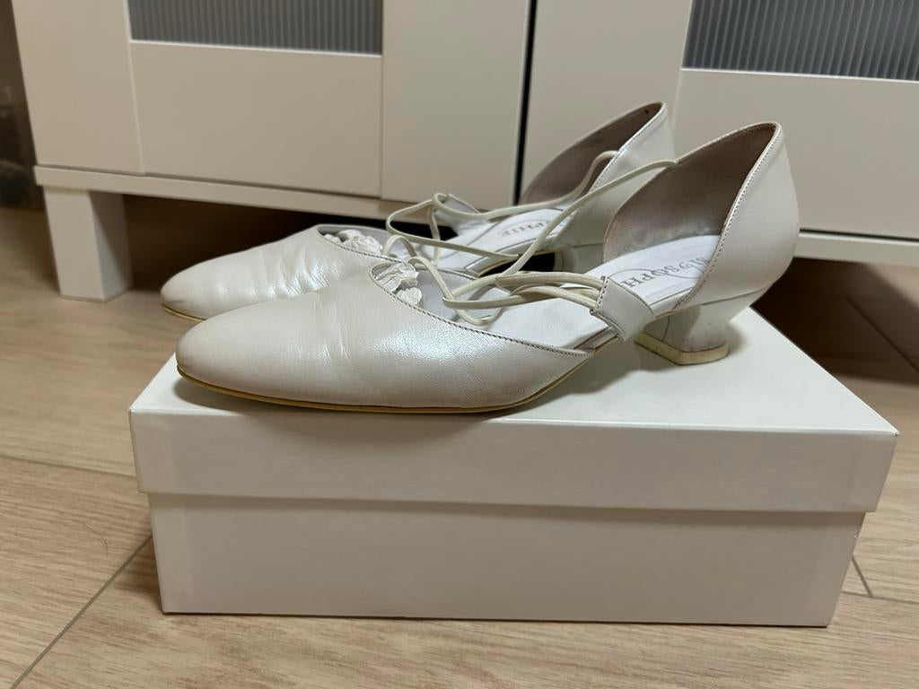 Trouwschoenen maat 39 - St. Sophie Nappa Col. Ivory, Kleding | Dames, Trouwkleding en Trouwaccessoires, Ophalen, Gedragen, Wit
