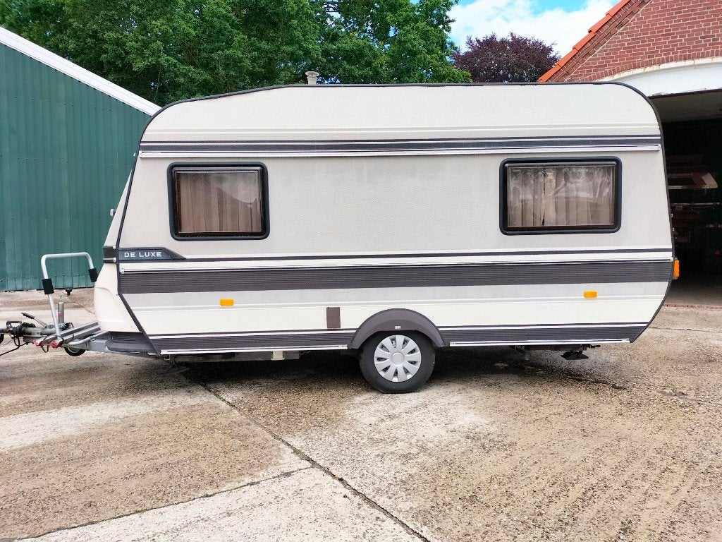 Hobby 420, Standaardzit, Luifel, Hobby, Dwarsbed