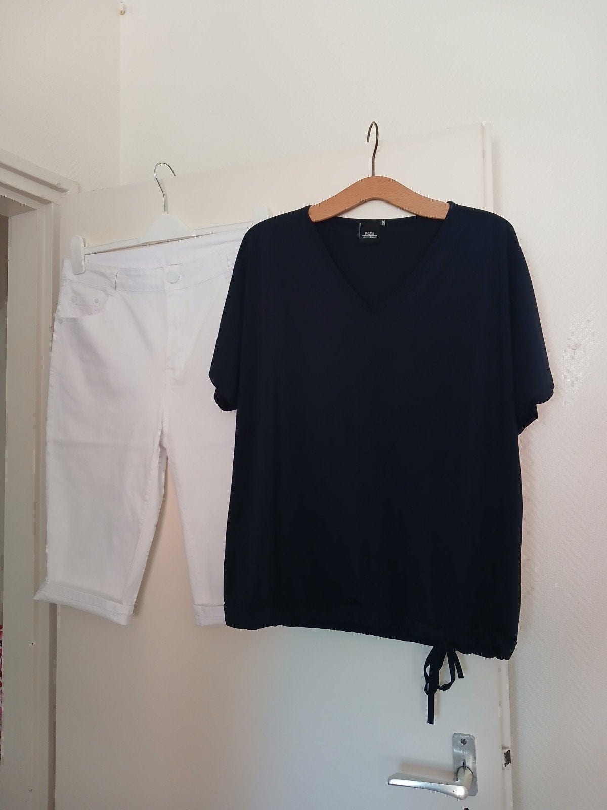 witte broek, blauw shirt maat xxl, Ophalen of Verzenden, Zo goed als nieuw, Maat 46/48 (XL) of groter