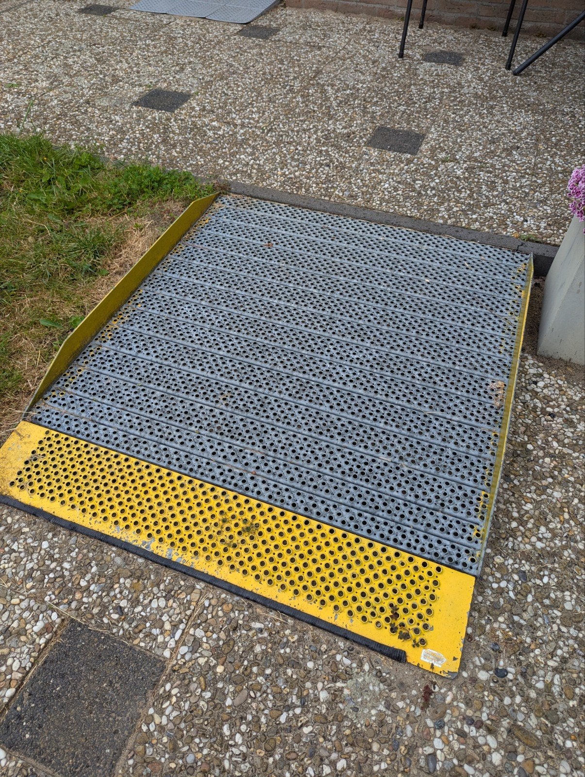 Metalen oprijplaat drempelhulp 100x120x7 cm, Ophalen, Gebruikt