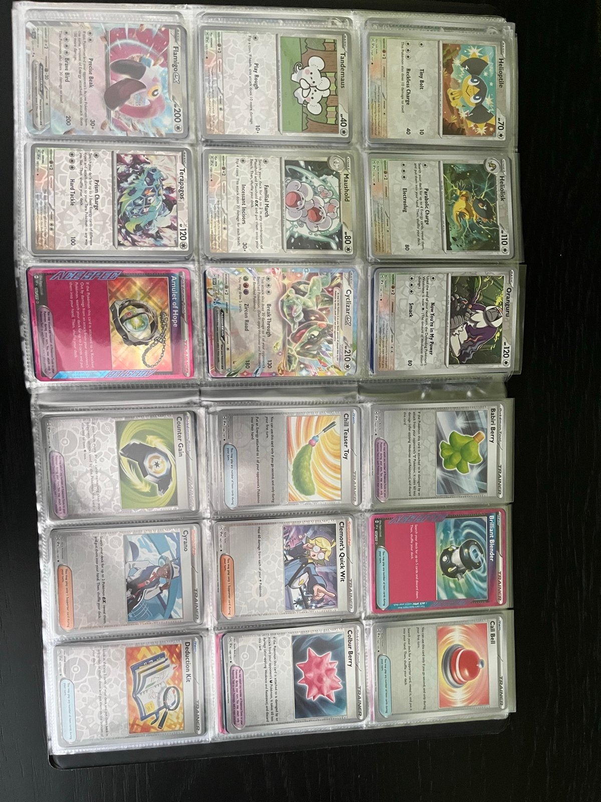 Foto 15 van Pokémon kaarten Surging Sparks set