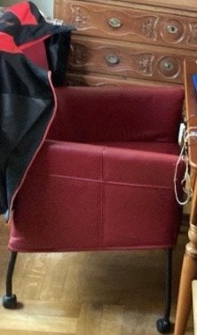 Comfortabele rode fauteuil - Zo goed als nieuw, Leer, Ophalen of Verzenden, Zo goed als nieuw, Eén