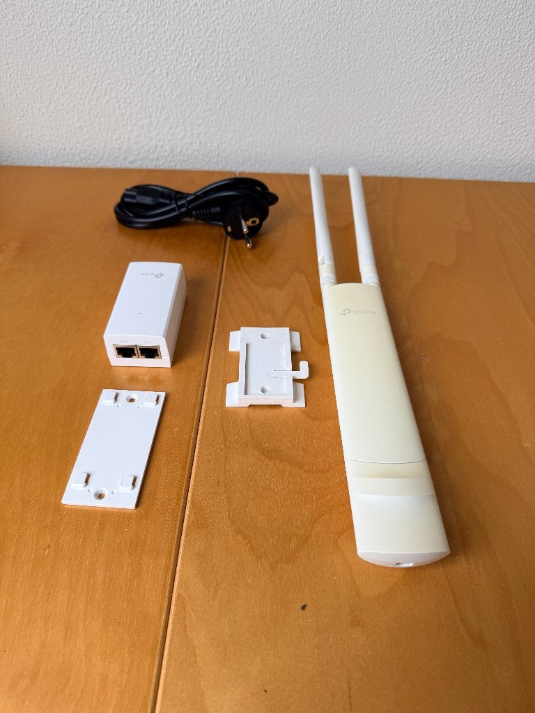 TP-Link Omada EAP225-Outdoor Set incl. POE2412G adapter, Computers en Software, Accesspoints, Ophalen, Zo goed als nieuw, TP-link