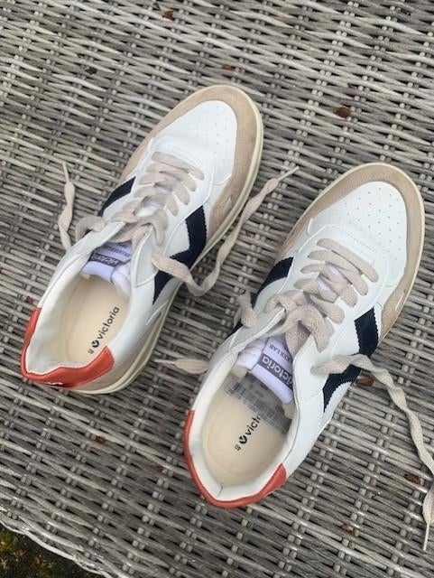victoria sneakers maat 40 (39,5) oranje blauw, Kleding | Dames, Schoenen, Oranje, Ophalen of Verzenden, Sneakers of Gympen, Zo goed als nieuw
