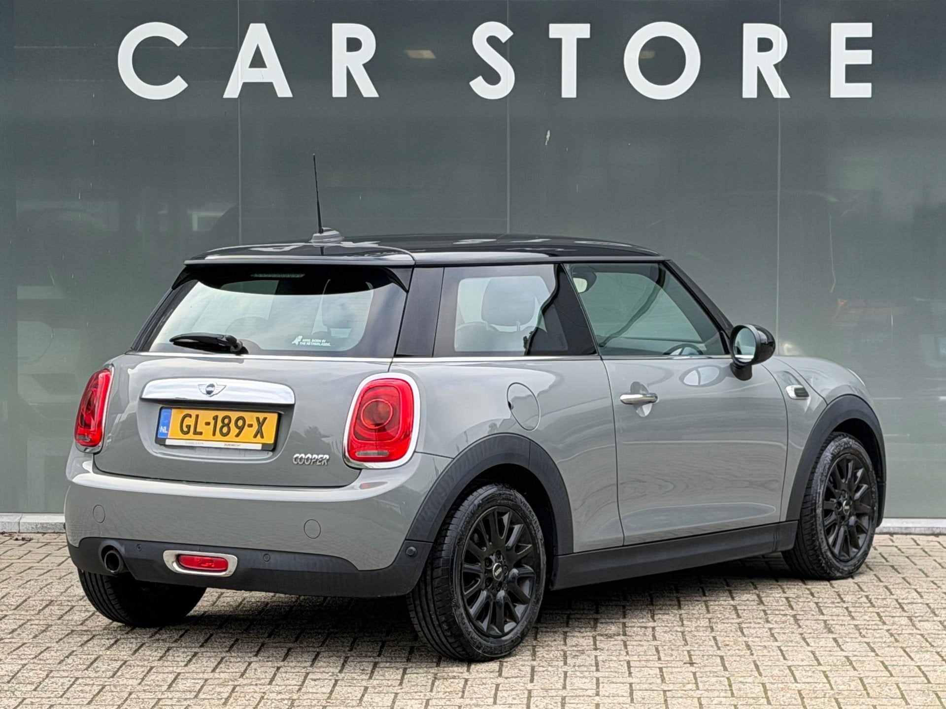 Mini 3-Deurs 1.5 Cooper NAVI/LED/PDC/, Auto's, Voorwielaandrijving, 136 pk, Gebruikt, Leder en Stof