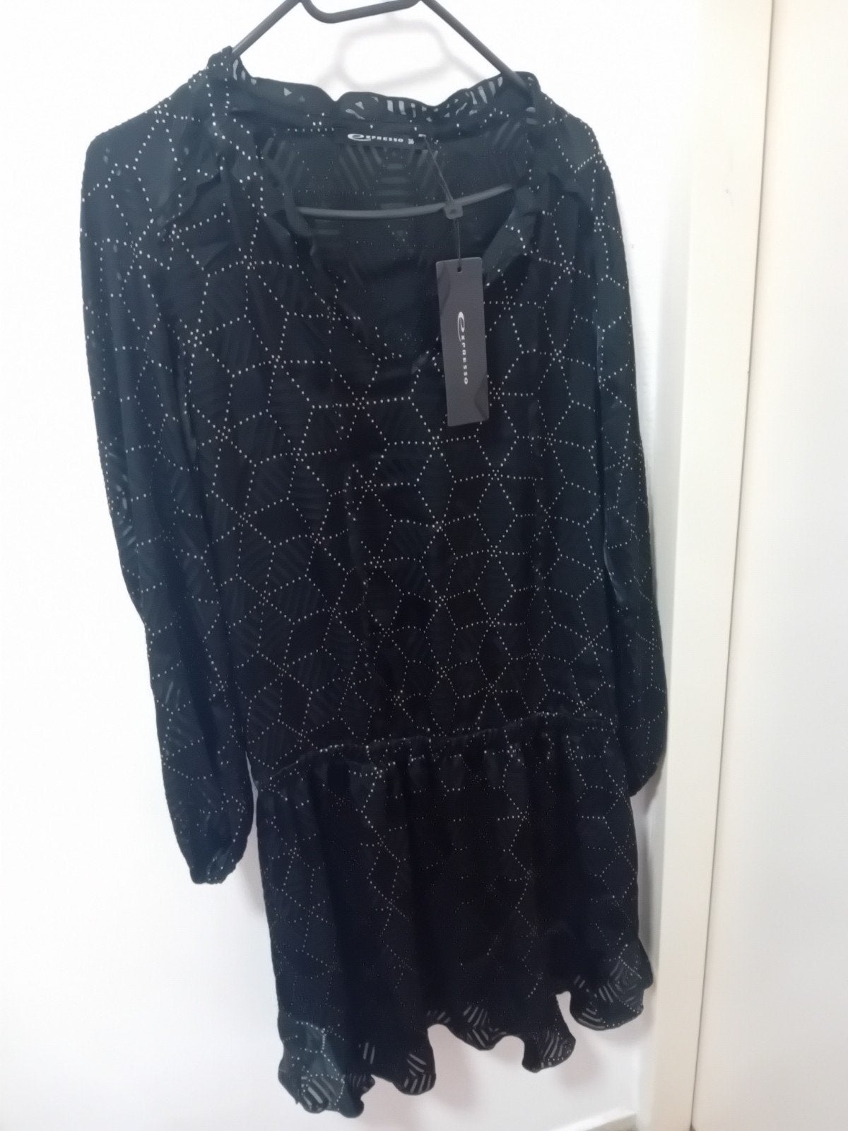 Exxpresso Zwart Jurkje Maat 36 Nieuw met kaartje, Kleding | Dames, Jurken, Nieuw, Maat 36 (S), Zwart, Boven de knie, Ophalen