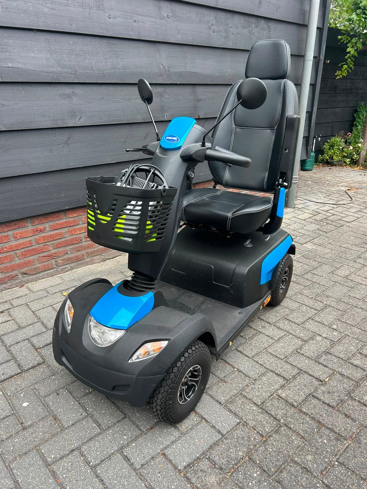 Invacare Comet Pro scootmobiel 15 km/u – slechts 161 km!, Ophalen, Zo goed als nieuw, 46 km of meer, Invacare