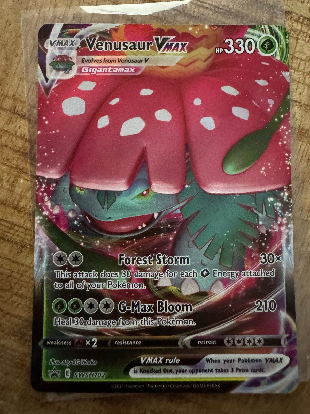 Venusaur VMAX Pokémon kaart SWSH102 - Zo goed als nieuw, Ophalen of Verzenden, Zo goed als nieuw, Losse kaart