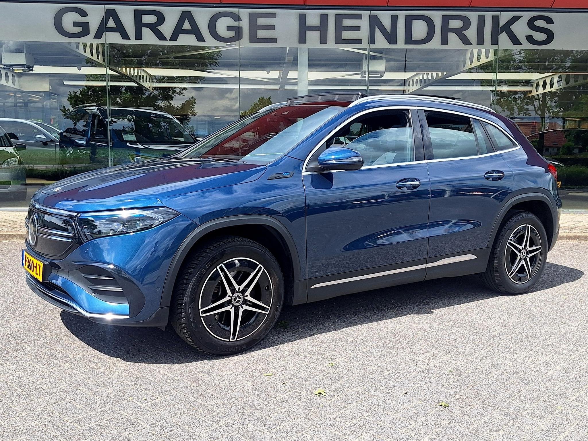 Mercedes-Benz EQA 250 AMG Line 67 kWh | SOH: 93,4% | Panarom, 1940 kg, Gebruikt, 190 pk, Blauw