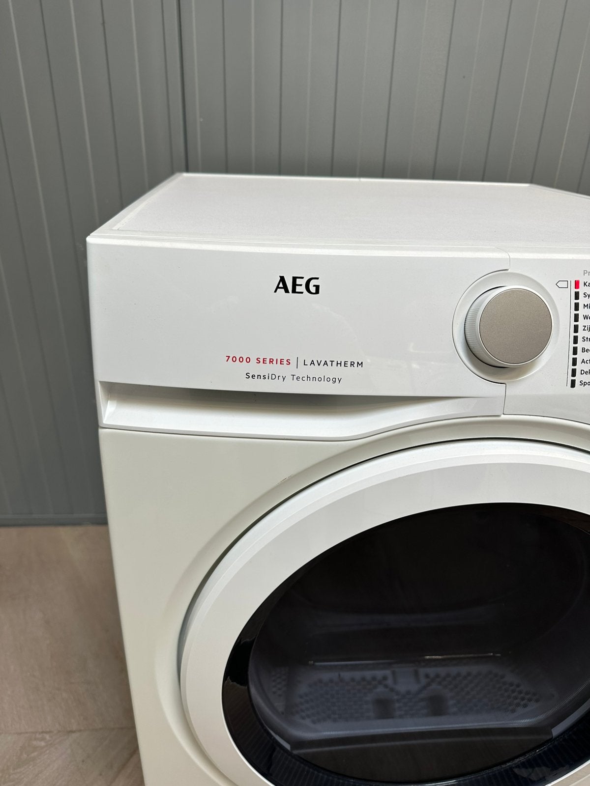 Foto 3 van Aeg 7000 series Warmtepompdroger A+++ 8KG incl Garantie