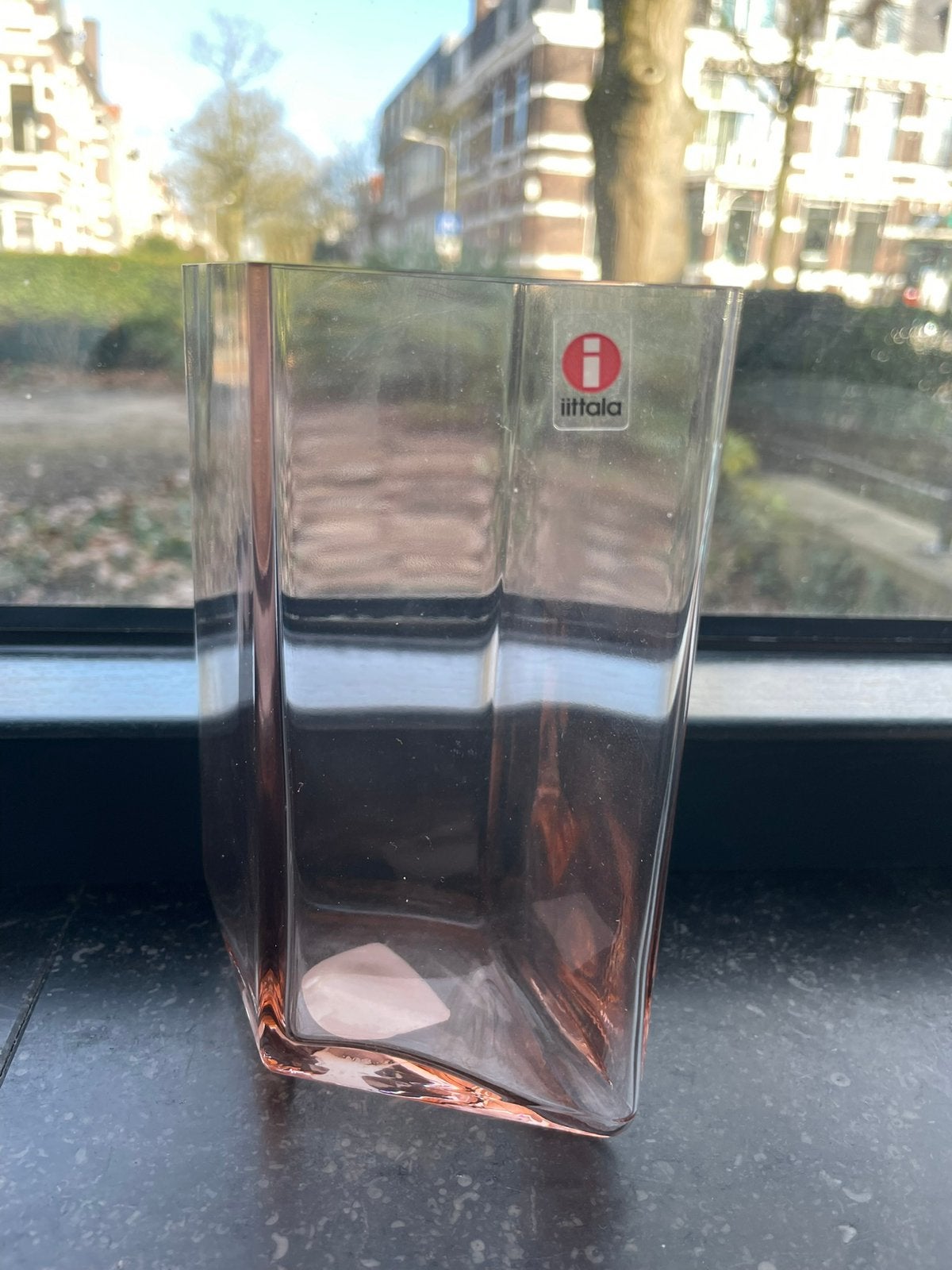 Iittala ruutu vaas 115x140mm zalmroze, Ophalen of Verzenden, Zo goed als nieuw, Glas