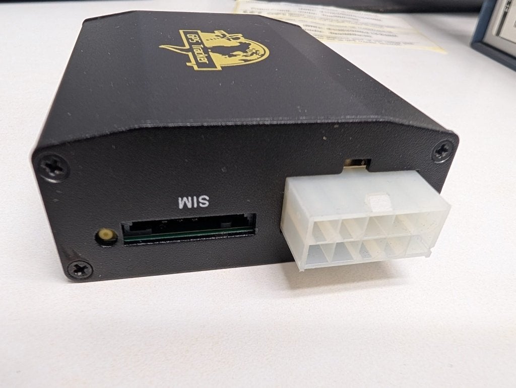 GSM GPRS GPS Tracker met Doos en SIM aansluiting, Ophalen of Verzenden, Zo goed als nieuw