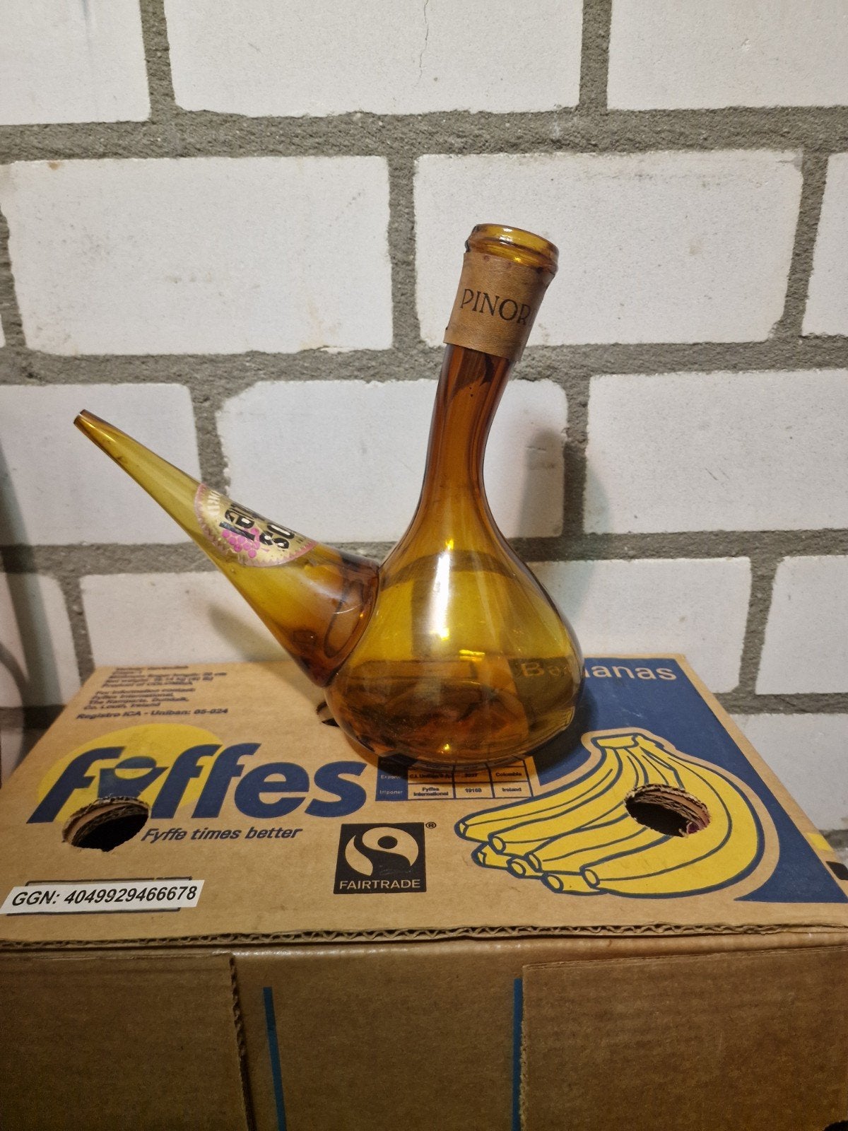 Vintage Spaanse Porrón Wijnkaraf - Amberkleurig Glas, Ophalen of Verzenden