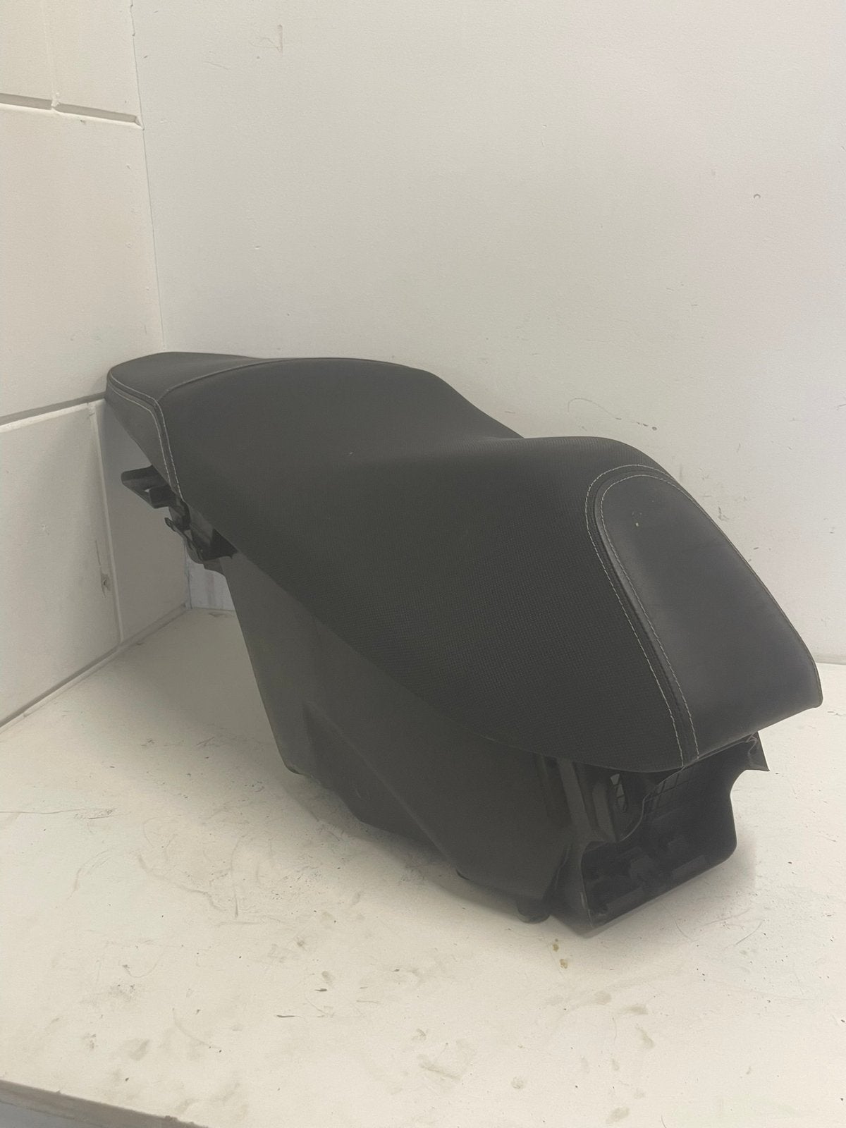 Zadel en Buddybak Honda PCX 150 (PCX 150 JF28/KF12/KF15), Fietsen en Brommers, Ophalen of Verzenden, Zadel