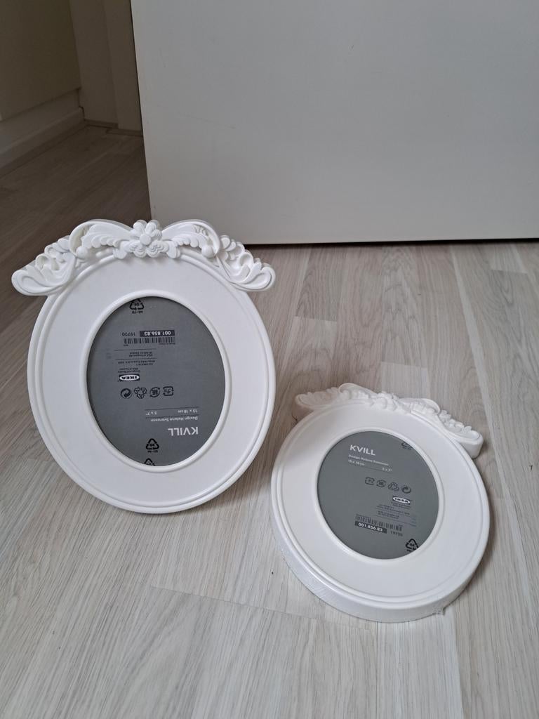 2  dezelfde witte fotolijstjes van IKEA, Ophalen of Verzenden, Nieuw, Glas of Kopje