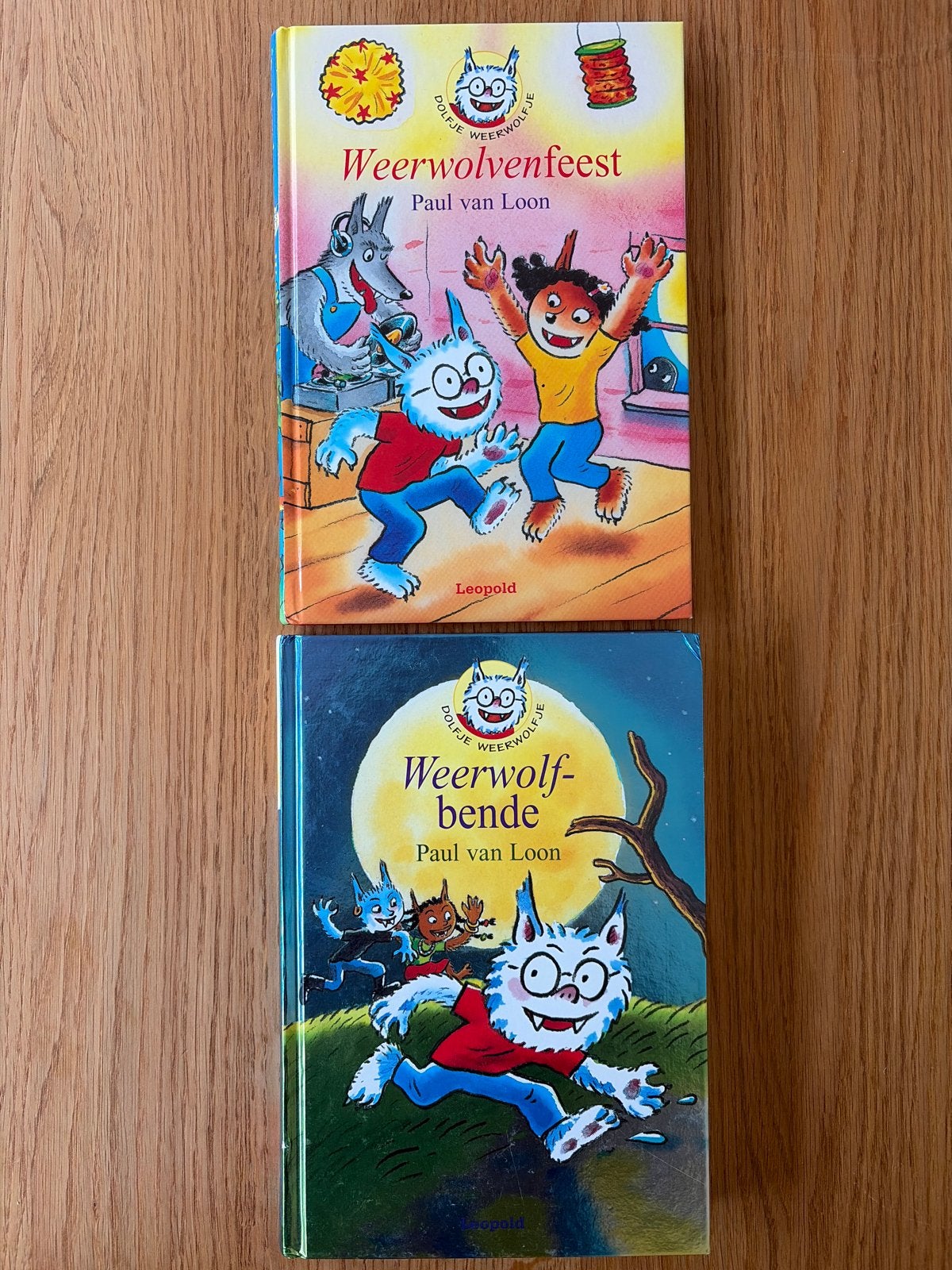 Dolfje Weerwolfje boeken: Weerwolvenfeest & Weerwolfbende, Ophalen of Verzenden, Zo goed als nieuw, Fictie algemeen