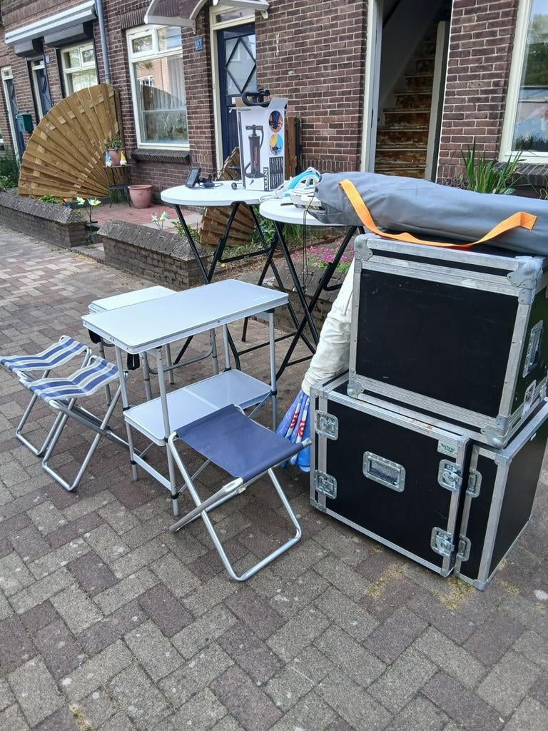 Diverse campingmeubels: tafels en stoelen, Ophalen of Verzenden, Gebruikt, Campingstoel