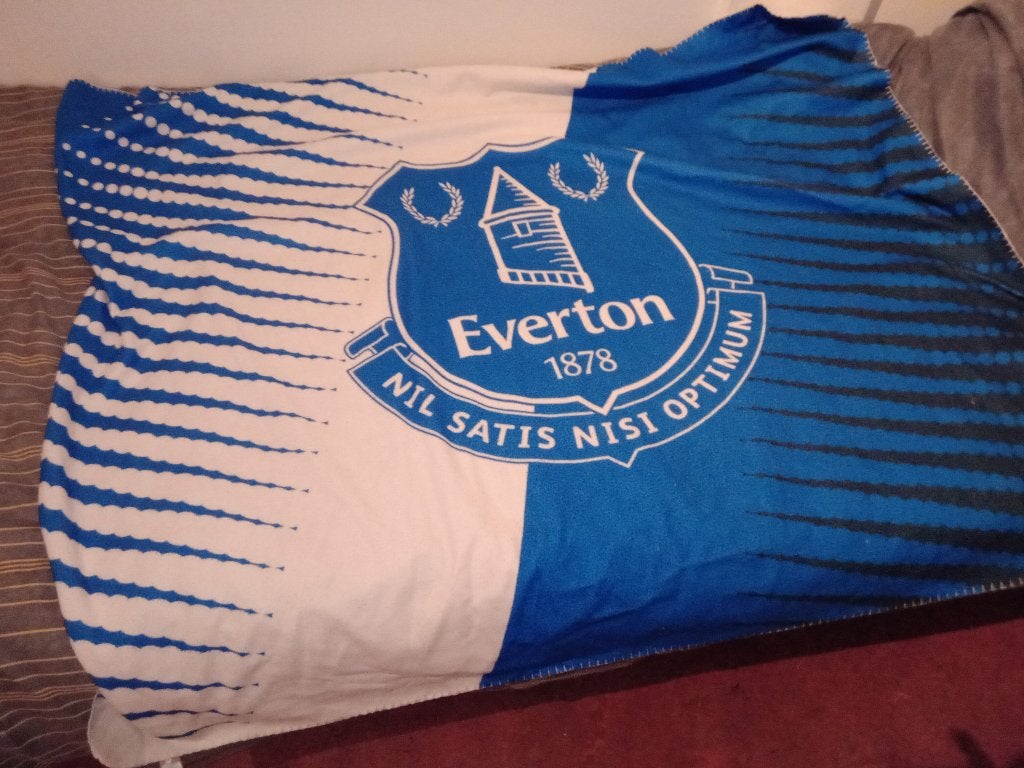 Everton FC Fleece deken en een 2024-2025 handtekeningenkaart, Verzamelen, Ophalen of Verzenden, Gebruikt, Buitenlandse clubs, Spelerskaart