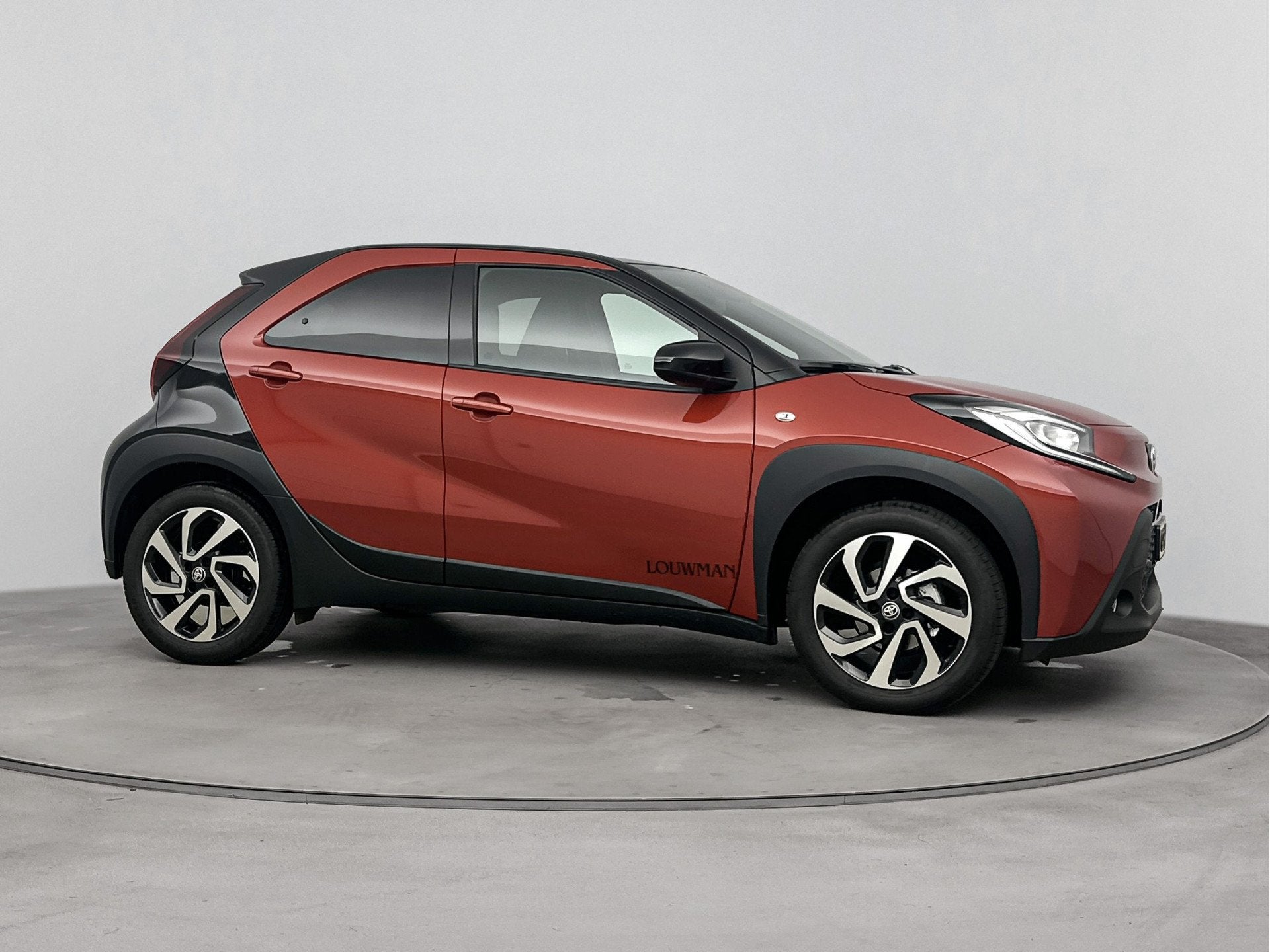 Toyota Aygo X 1.0 VVT-i Pulse Automaat | Climate Control | L, Auto's, 12 maanden, Stof, Gebruikt, 4 stoelen
