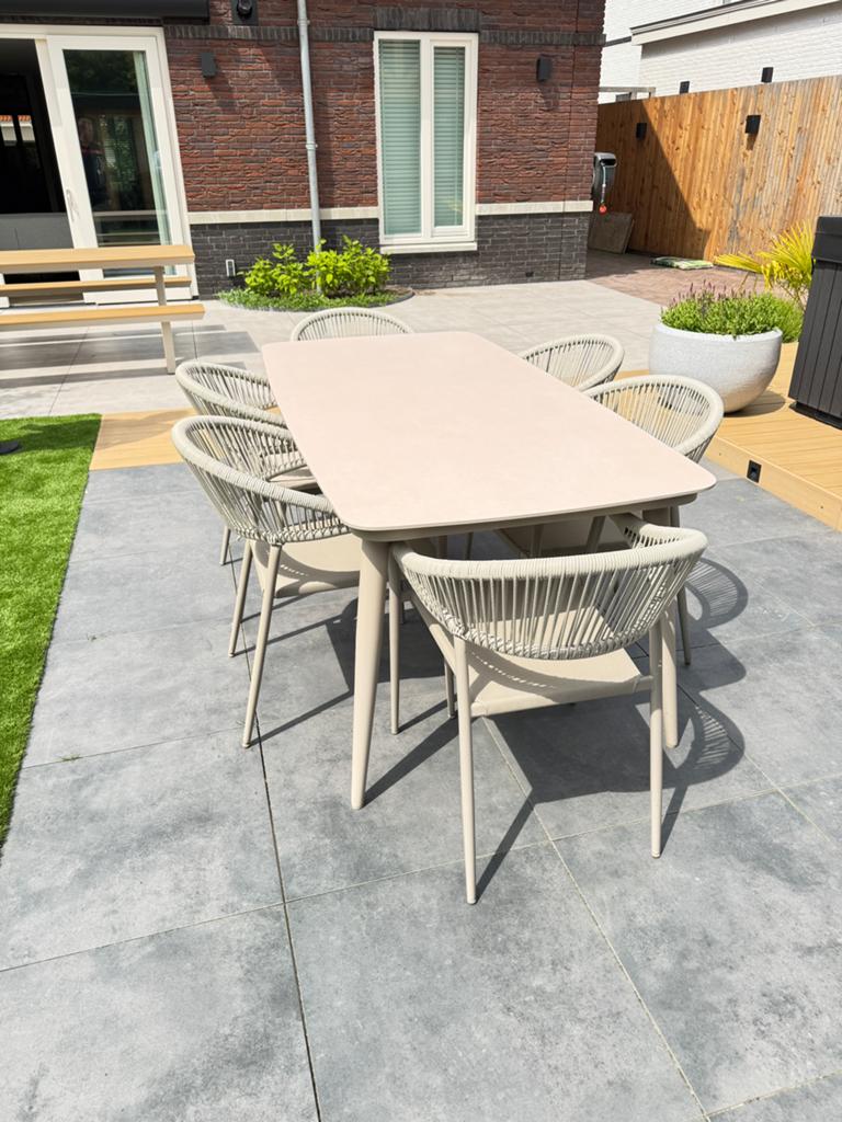 Coco Vienna tuintafel 180x90 cm sand met bijpassende stoelen, Ophalen of Verzenden, Zo goed als nieuw, Aluminium